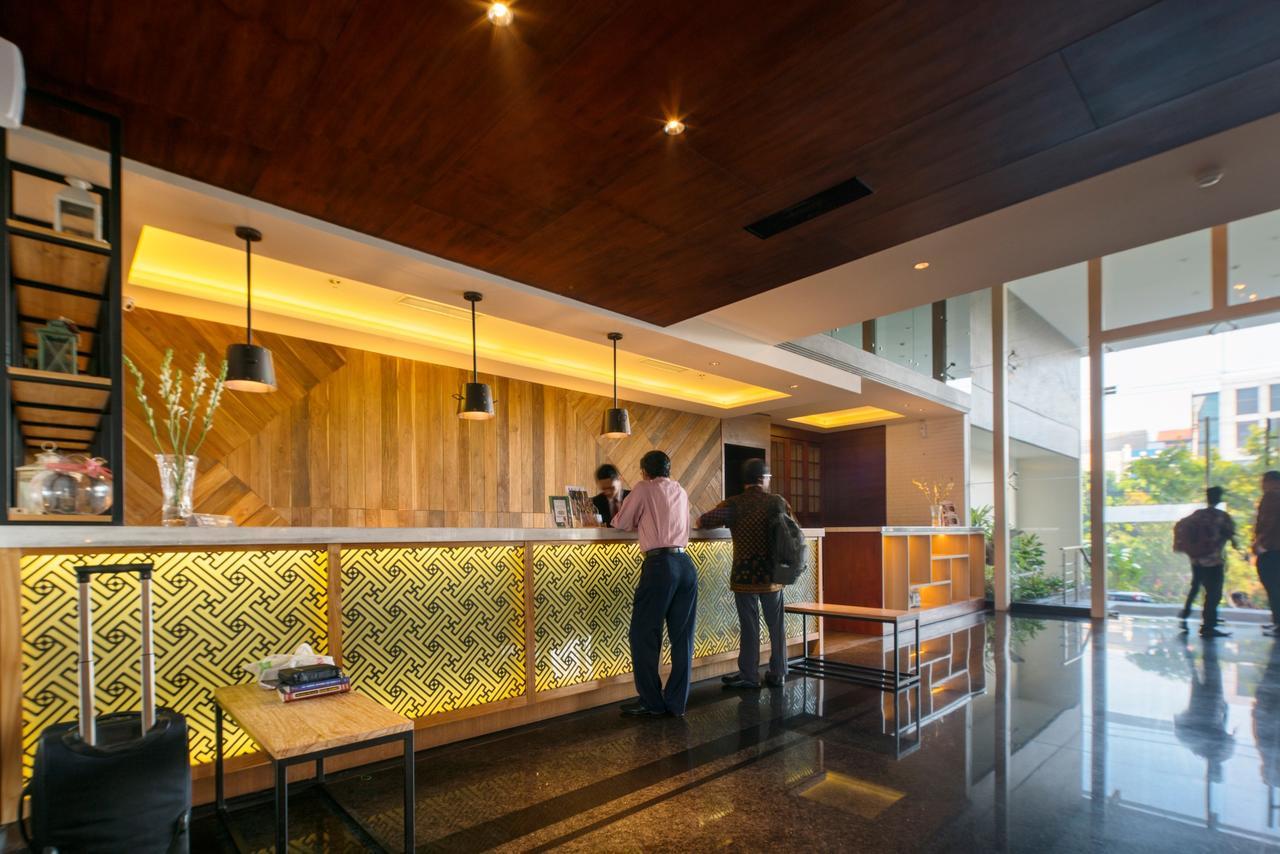 Luminor Hotel Jemursari By Wh With The Best Breakfast In Town And Located Near Surabaya Industrial Estate Rungkut Sier Zewnętrze zdjęcie